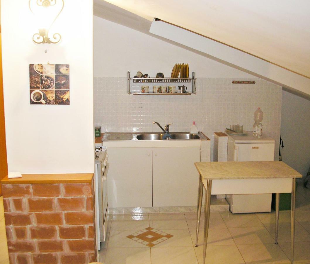 Appartamento Per 4 Persone Acerra Exterior photo